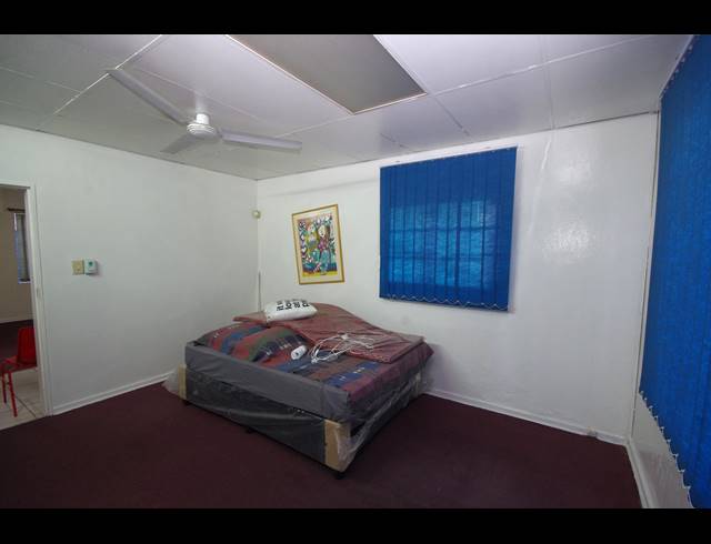200M² INVESTMENT FOR SALE IN SPRINGS CENTRAL